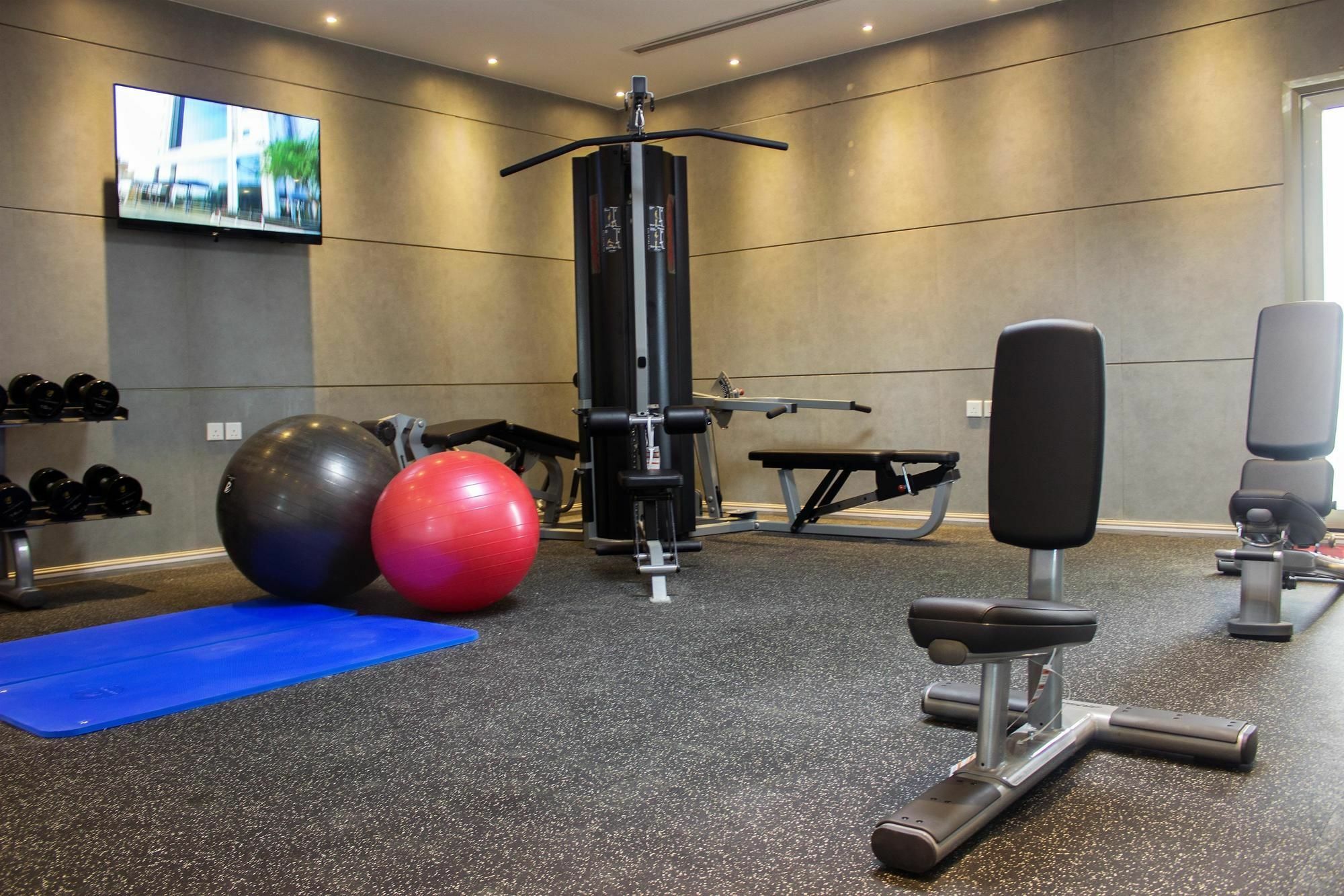 Al Ahsa Grand Serviced Apartment アル・フフーフ エクステリア 写真 A typical gym